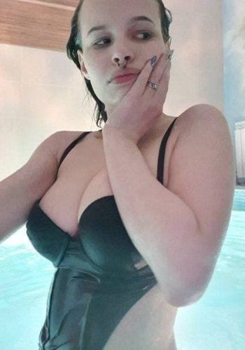 Путана Карина (25), Трубная, 3,000 ₽ час, Минет без резинки, Окончание на грудь, тел +7(902)469-13-68