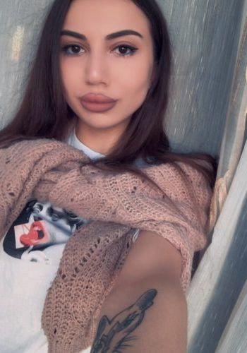Массажистка Инна (27), Коломенская, 3,500 ₽ час, Минет в презервативе, Минет глубокий, тел +7(918)706-05-28