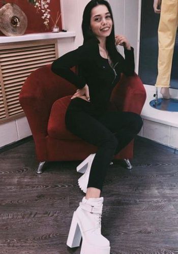 Куртизанка  Оксана (25), Котловка, 5,000 ₽ час, Минет глубокий, Окончание на лицо, тел +7(901)756-82-48