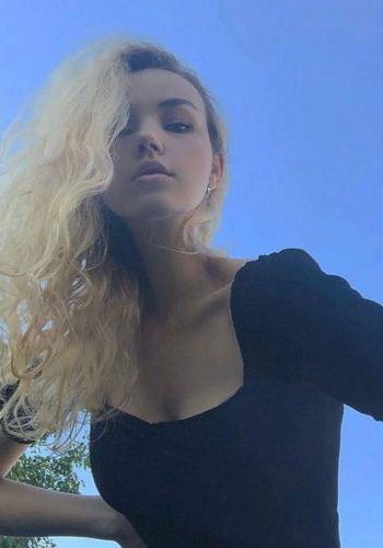 Массажистка  Нана (28), Покровское-Стрешнево, 5,000 ₽ час, Секс анальный, Минет без резинки, тел +7(978)179-43-27