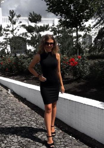 Массажистка  Лика (29), 4,000 ₽ час, Минет в презервативе, Госпожа, тел +7(988)158-89-26