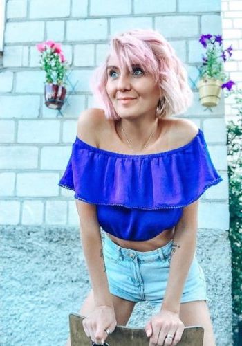 Массажистка  Анюта (28), Бабушкинская, 5,000 ₽ час, Минет глубокий, Окончание в рот, тел +7(995)598-96-05