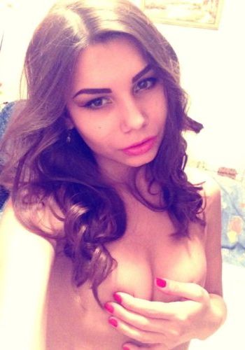Путана Надя (22), Театральная, 3,500 ₽ час, Минет без резинки, Фистинг анальный мне (даме), тел +7(901)918-50-70
