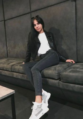 Шлюха  Света (27), Бутово, 4,000 ₽ час, Минет без резинки, Минет глубокий, тел +7(996)896-59-63