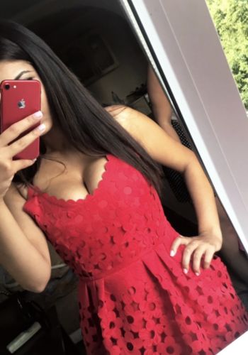 Профессионалка Карина (27), Кунцевская, 3,500 ₽ час, Секс классический, Минет глубокий, тел +7(999)368-75-56