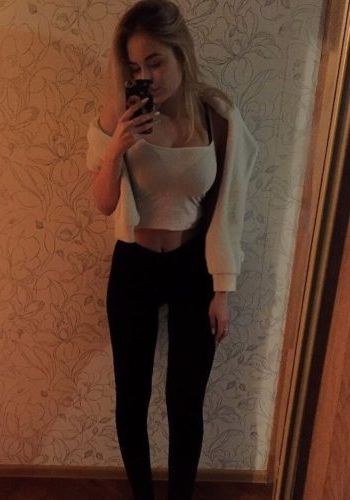 Путана Виола (22), Павшино, 3,500 ₽ час, Секс классический, Массаж эротический, тел +7(988)097-08-21