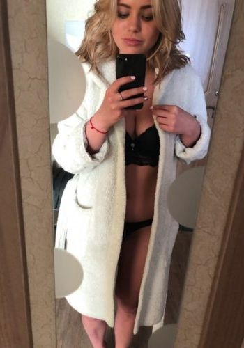 Путана Наина (28), Хорошевская, 3,500 ₽ час, Минет в презервативе, Окончание на лицо, тел +7(902)574-90-30