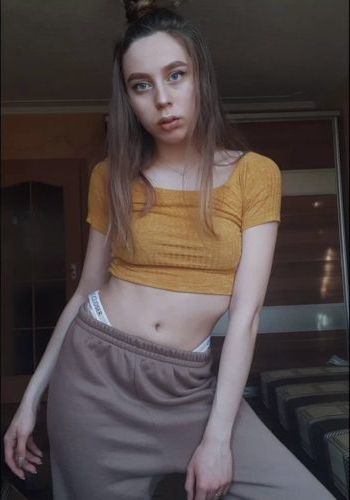 Путана  Алевтина (22), Бульвар Дмитрия Донского, 4,000 ₽ час, Минет глубокий, Легкая доминация, тел +7(953)193-08-82