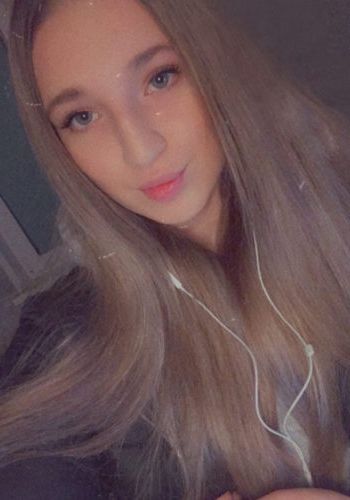 Путана Ольга (22), Нагатинская, 3,500 ₽ час, Окончание на грудь, Окончание на лицо, тел +7(950)560-87-34