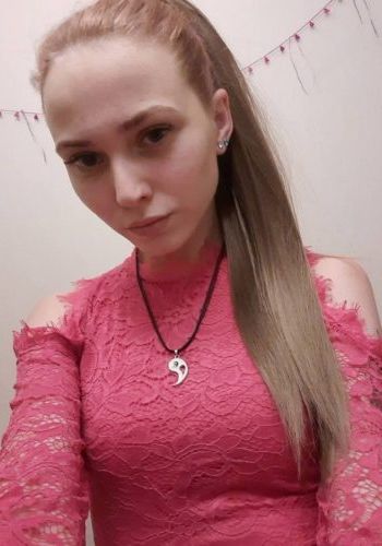 Куртизанка Лара (27), Пражская, 3,500 ₽ час, Секс классический, Массаж расслабляющий, тел +7(902)518-02-41