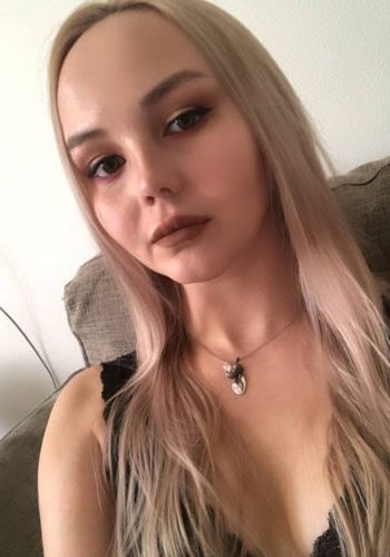 Шлюха Дана (26), Проспект Вернадского, 3,500 ₽ час, Минет без резинки, Окончание на грудь, тел +7(904)581-16-53