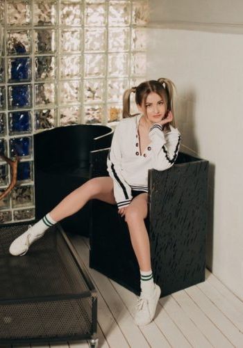Путана Роксана (21), Раменки, 3,500 ₽ час, Секс классический, Окончание в рот, тел +7(989)061-84-40