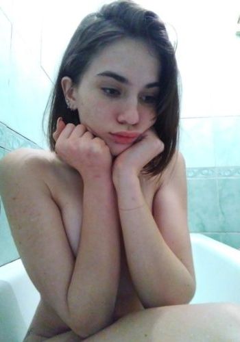 Массажистка Рада (23), 5,500 ₽ час, Минет в презервативе, Массаж урологический, тел +7(986)518-92-68