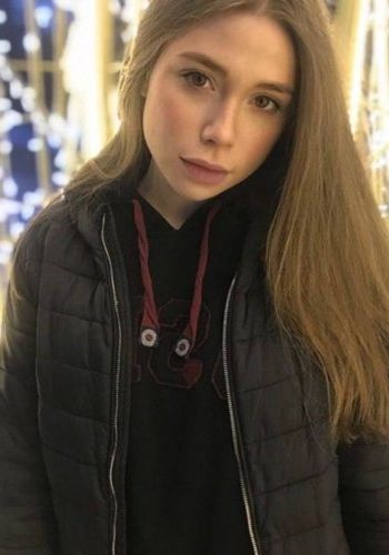 Жрица любви Лена (23), 3,000 ₽ час, Минет без резинки, Окончание на лицо, тел +7(904)057-90-41