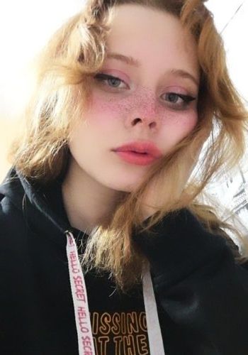 Массажистка Дарья (27), 3,000 ₽ час, Окончание на лицо, Госпожа, тел +7(938)381-68-76