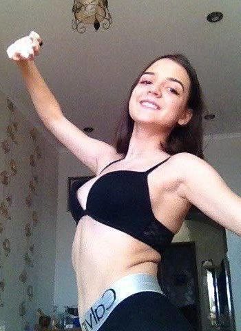 Шлюха Рина (28), 3,000 ₽ час, Минет в машине, Окончание на лицо, тел +7(996)395-47-28