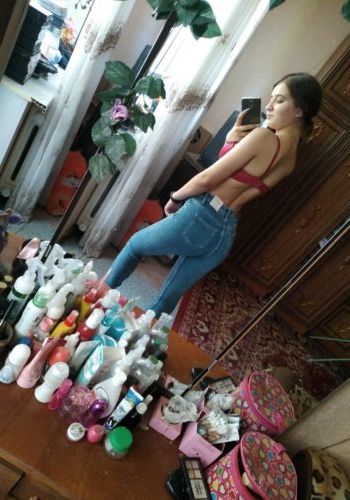 Профессионалка Милена (28), Улица Старокачаловская, 3,000 ₽ час, Минет в презервативе, Окончание на грудь, тел +7(938)607-57-08