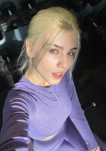 Индивидуалка Елена (26), Южное Тушино, 3,000 ₽ час, Минет в презервативе, Окончание на лицо, тел +7(989)687-38-21