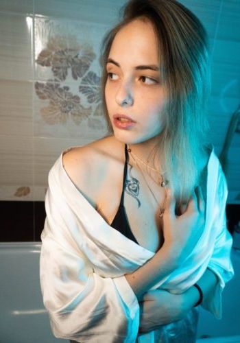 Профессионалка Юлия (32), Красный Строитель, 3,000 ₽ час, Окончание в рот, Окончание на грудь, тел +7(988)820-13-32