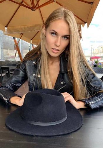 Содержанка Алиса (28), Бутово, 3,500 ₽ час, Окончание на лицо, Госпожа, тел +7(904)836-62-95