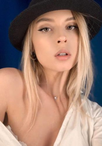 Путана Алёна (27), Битцевский парк, 3,000 ₽ час, Секс классический, Минет глубокий, тел +7(995)206-14-62