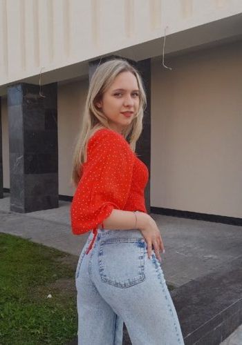 Ночная бабочка Юлия (20), Баковка, 3,000 ₽ час, Секс классический, Окончание на лицо, тел +7(953)735-18-10