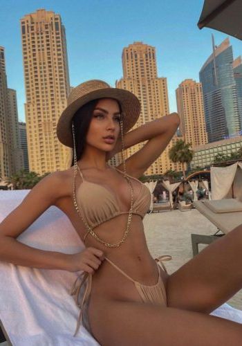 Жрица любви Олечка (22), Аникеевка, 3,000 ₽ час, Минет в презервативе, Окончание на лицо, тел +7(918)247-79-87