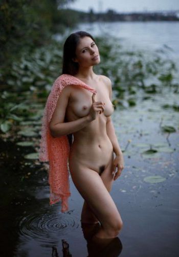 Шлюха Зарина (28), Достоевская, 3,000 ₽ час, Минет без резинки, Окончание в рот, тел +7(902)709-73-34
