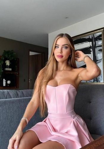 Массажистка Миранда (23), Красносельская, 4,000 ₽ час, Массаж эротический, Окончание на грудь, тел +7(996)481-24-09