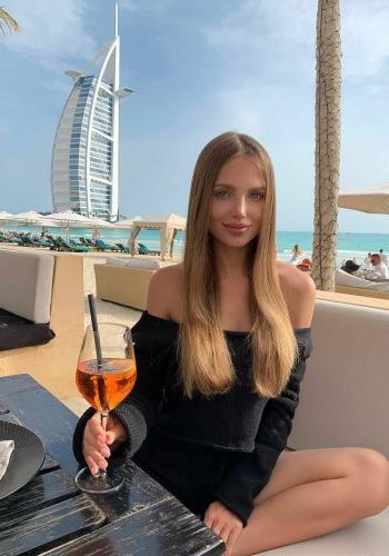Путана Софья (23), Крестьянская застава, 3,000 ₽ час, Минет глубокий, Окончание на грудь, тел +7(901)128-19-95