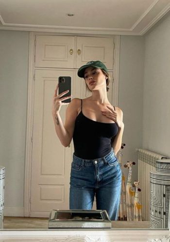 Индивидуалка Жанна (28), Лужники, 4,000 ₽ час, Окончание на грудь, Госпожа, тел +7(921)896-12-20