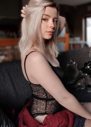 Куртизанка Аня (21), Смоленская, 12,000 ₽ час, Секс классический, Окончание на грудь, тел +7(999)463-42-21