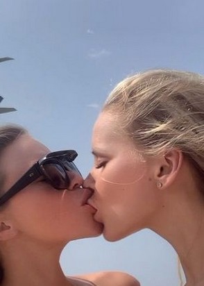 Индивидуалка Вместе (23), Студенческая, 10,000 ₽ час, Секс классический, Минет в презервативе, тел +7(901)487-85-37
