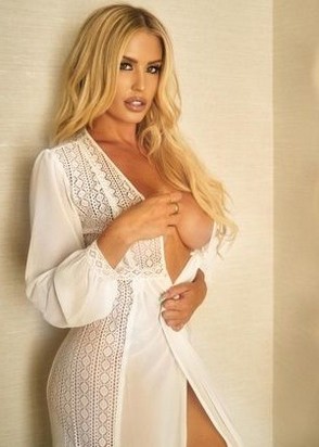 Путана Василиса (25), Выставочная, 10,000 ₽ час, Секс анальный, Стриптиз не профи, тел +7(988)340-10-50