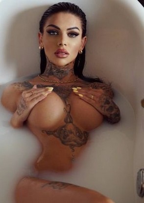 Шлюха Надежда (23), Молодежная, 10,000 ₽ час, Окончание в рот, Массаж эротический, тел +7(991)186-34-89