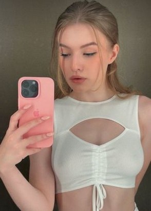 Массажистка Аня (23), 2,000 ₽ час, Массаж классический, Массаж урологический, тел +7(987)079-45-59