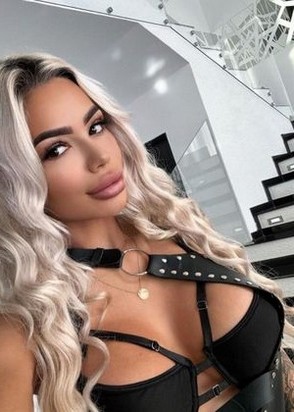 Массажистка Катерина (22), Боровицкая, 5,000 ₽ час, Секс анальный, Минет глубокий, тел +7(929)078-20-51