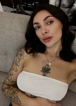 Эскортница Лола (25), 21,000 ₽ час, Минет в презервативе, Массаж эротический, тел +7(900)056-57-06