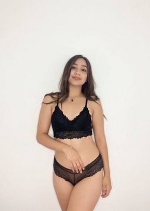 Содержанка Искра (24), Профсоюзная, 15,000 ₽ час, Секс классический, Минет в презервативе, тел +7(908)210-31-37