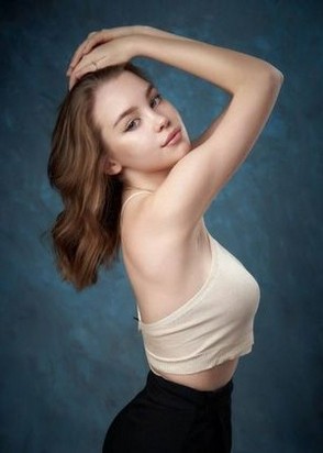 Профессионалка Катя (23), Фрунзенская, 5,000 ₽ час, Секс классический, Окончание на грудь, тел +7(991)015-74-49