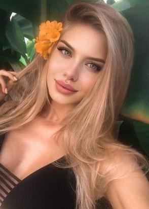 Массажистка ЭЛИНА (23), Тургеневская, 7,000 ₽ час, Минет в презервативе, Легкая доминация, тел +7(902)672-62-36