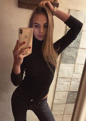 Куртизанка Тина (22), Аэропорт, 10,000 ₽ час, Окончание на грудь, Окончание в рот, тел +7(927)129-15-27