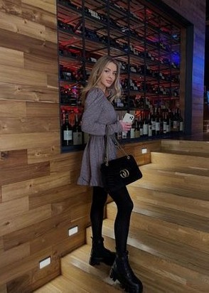 Шлюха Оля (22), Алексеевский, 10,000 ₽ час, Минет в презервативе, Массаж эротический, тел +7(904)426-49-67