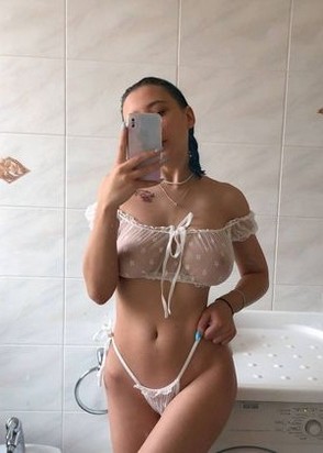 Массажистка Юля (25), Кузьминки, 3,000 ₽ час, Игры, Порка, тел +7(938)064-61-96