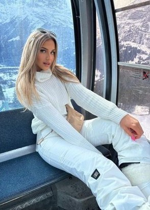 Ночная бабочка Лияна (23), Студенческая, 7,000 ₽ час, Минет без резинки, Легкая доминация, тел +7(999)137-29-85