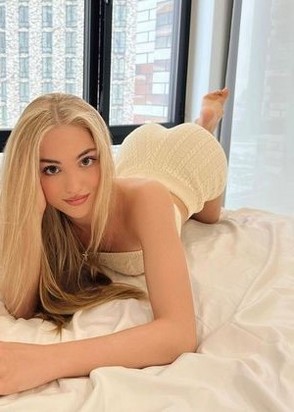 Проститутка Ева (19), Алексеевская, 10,000 ₽ час, Окончание в рот, Массаж расслабляющий, тел +7(986)123-85-64