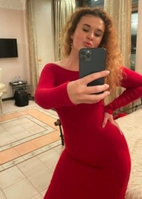 Профессионалка Лена (29), Измайлово, 4,000 ₽ час, Минет в презервативе, Окончание на грудь, тел +7(986)710-37-25
