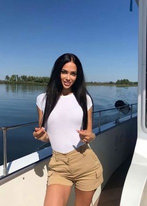 Массажистка Аня (24), Шаболовская, 8,000 ₽ час, Массаж классический, Легкая доминация, тел +7(995)834-79-29