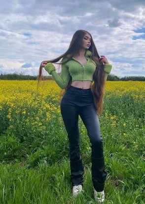 Содержанка УЛЬЯНА (23), ВДНХ, 10,000 ₽ час, Окончание на грудь, Стриптиз не профи, тел +7(989)684-36-05