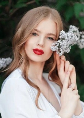 Куртизанка Аника (19), Боровицкая, 15,000 ₽ час, Секс классический, Минет в презервативе, тел +7(952)096-49-98